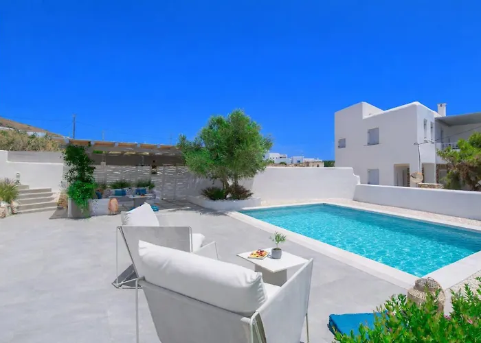 Alexander Suites Drios photo